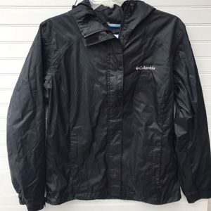 Columbia Hooded Packable Windbreaker Jacket